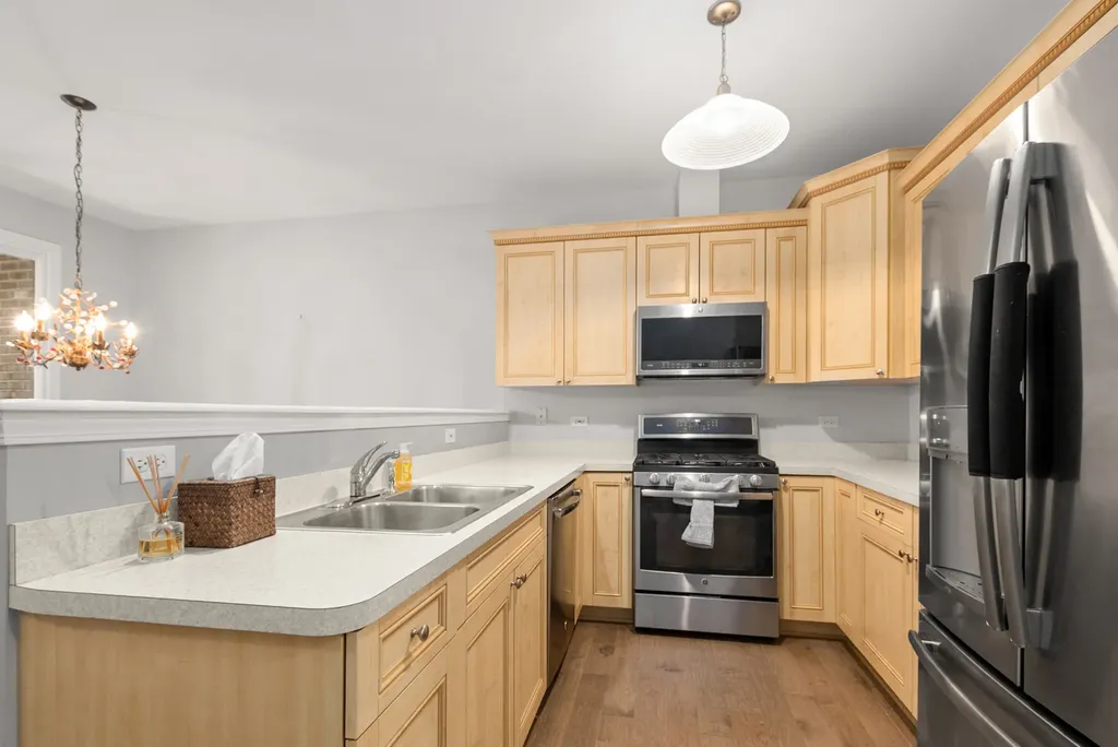 9411 Huber Court Orland Park IL 60467