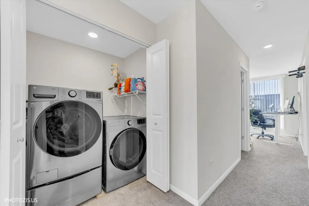 1271 Catalina Court Schaumburg IL 60173