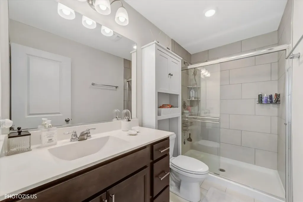 1271 Catalina Court Schaumburg IL 60173