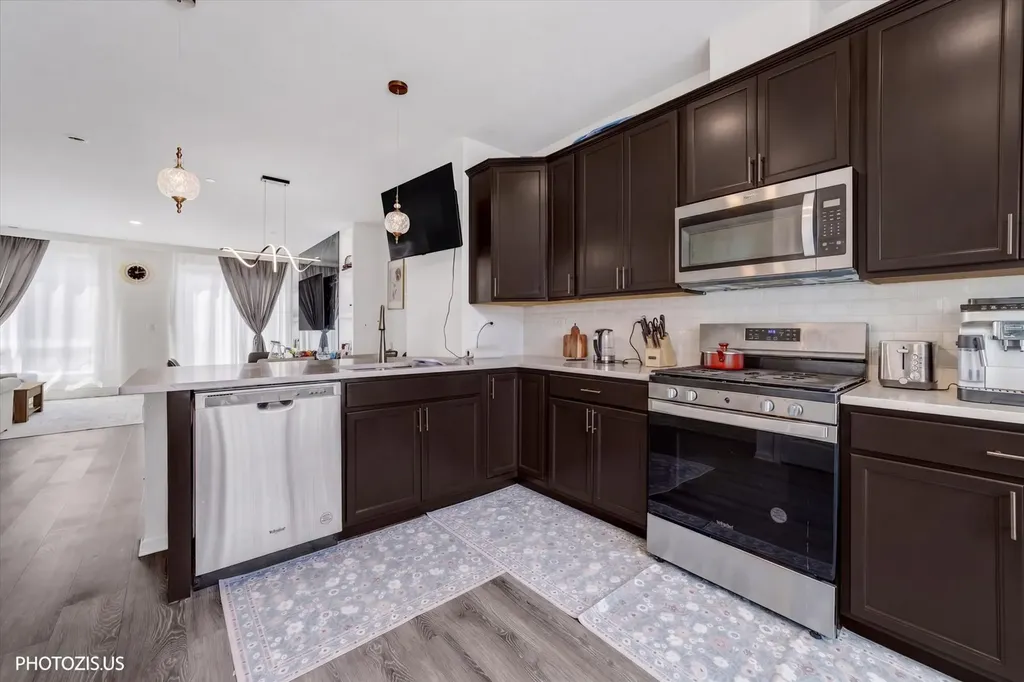 1271 Catalina Court Schaumburg IL 60173