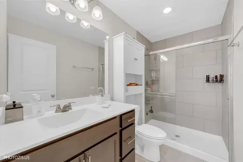 1271 Catalina Court Schaumburg IL 60173