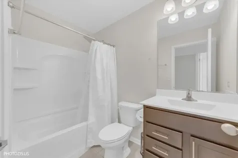 1271 Catalina Court Schaumburg IL 60173