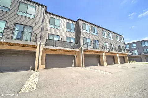 1271 Catalina Court Schaumburg IL 60173
