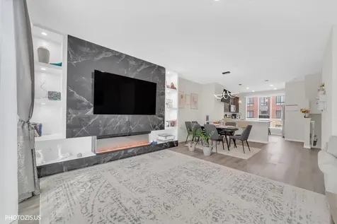 1271 Catalina Court Schaumburg IL 60173