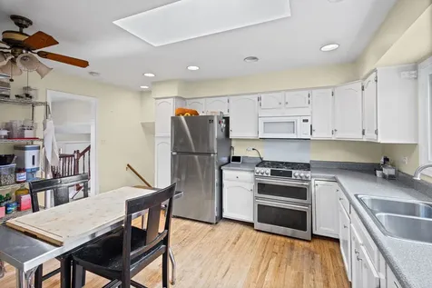 219 West Appletree Lane Arlington Heights IL 60004