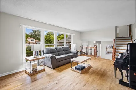 219 West Appletree Lane Arlington Heights IL 60004