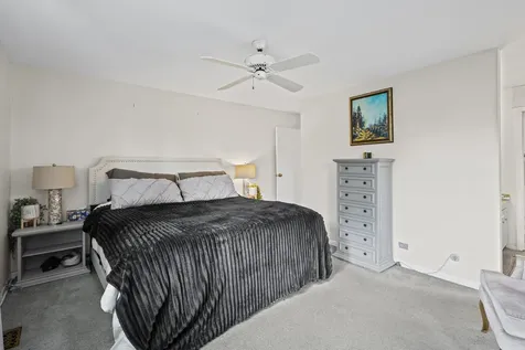 219 West Appletree Lane Arlington Heights IL 60004