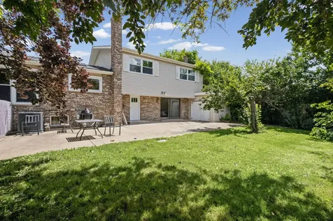 219 West Appletree Lane Arlington Heights IL 60004