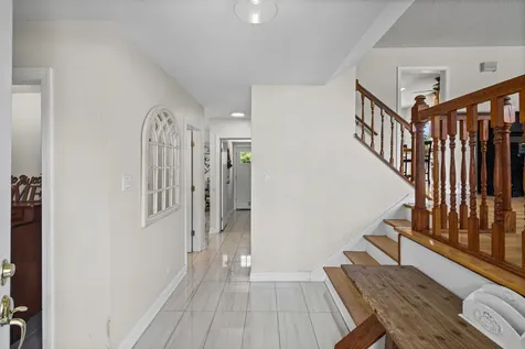219 West Appletree Lane Arlington Heights IL 60004