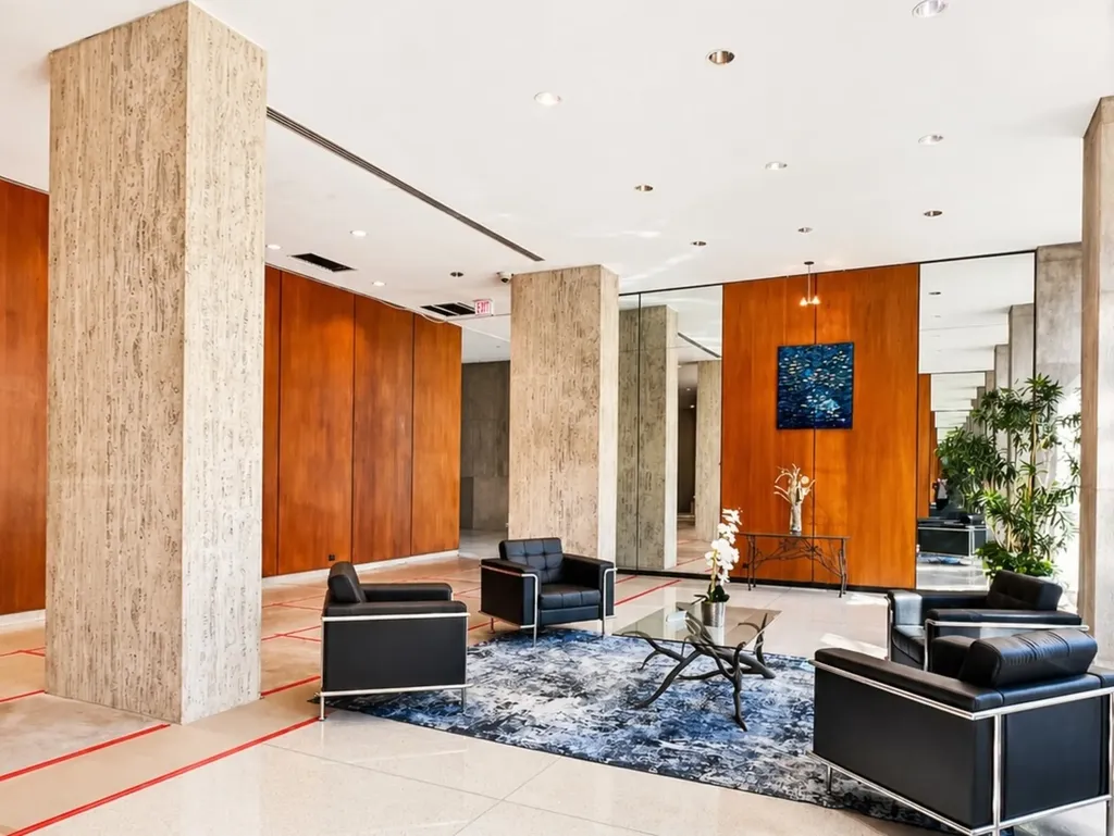 4800 South Chicago Beach Drive Chicago IL 60615