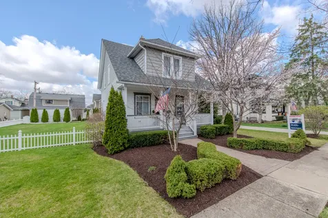 220 Hickory Street Frankfort IL 60423