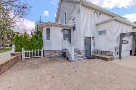 220 Hickory Street Frankfort IL 60423