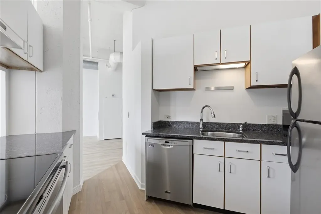 124 West Polk Street Chicago IL 60605