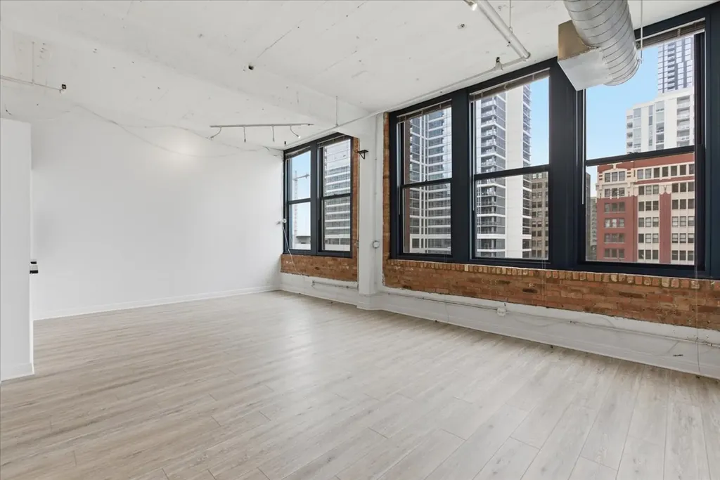 124 West Polk Street Chicago IL 60605