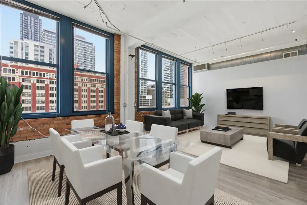 124 West Polk Street Chicago IL 60605