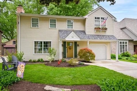 184 North Kenilworth Avenue Glen Ellyn IL 60137