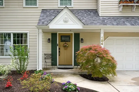 184 North Kenilworth Avenue Glen Ellyn IL 60137