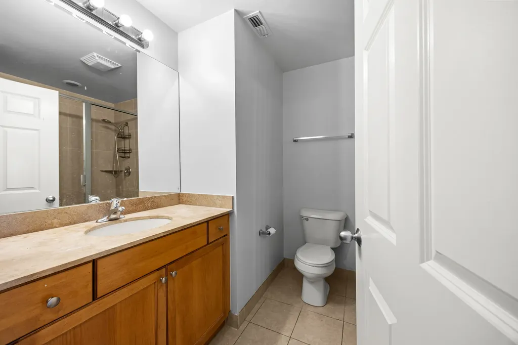 2618 West Diversey Avenue Chicago IL 60647