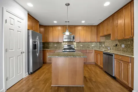 2618 West Diversey Avenue Chicago IL 60647