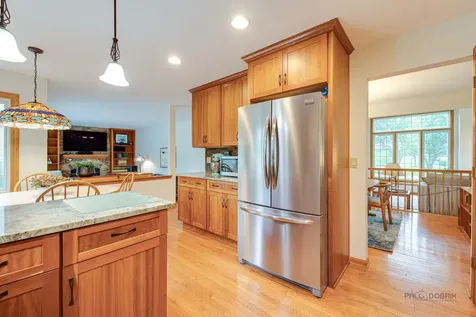 590 Hapsfield Lane Buffalo Grove IL 60089