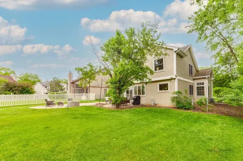 590 Hapsfield Lane Buffalo Grove IL 60089