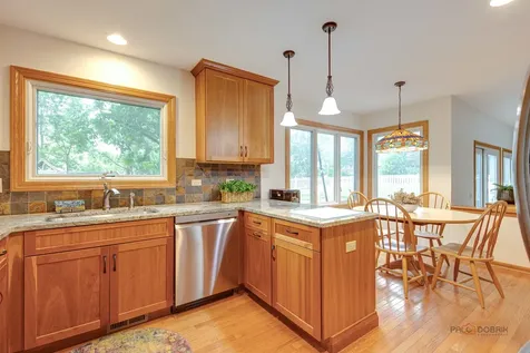 590 Hapsfield Lane Buffalo Grove IL 60089