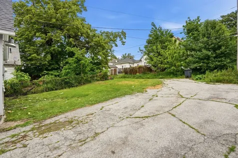 1621 14 1/2 Street Rock Island IL 61201