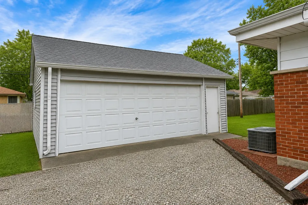 7719 Gail Avenue Darien IL 60561