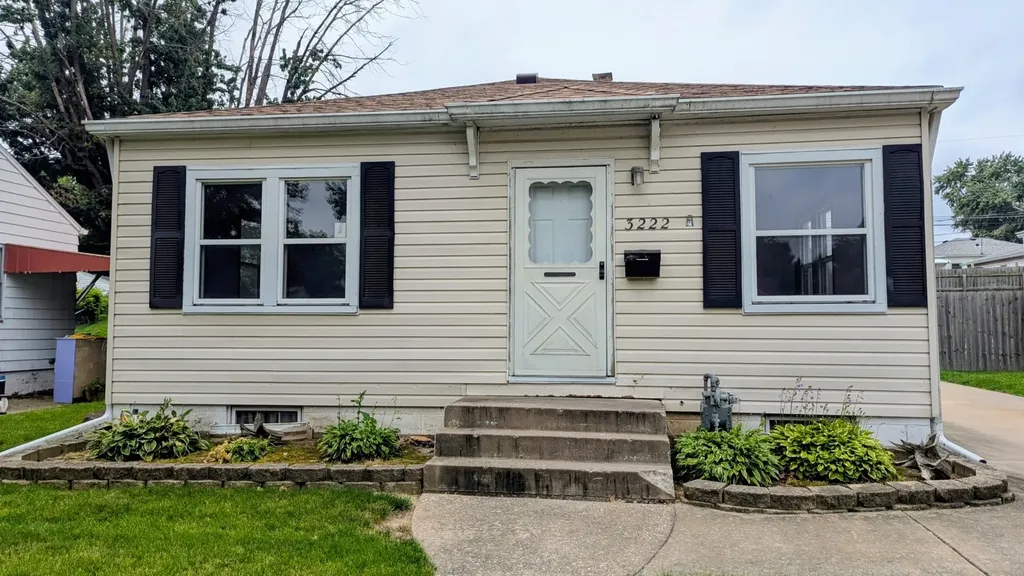 3222 26TH Street Rock Island IL 61201