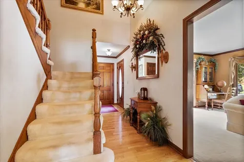 805 North West Holcomb Drive Mundelein IL 60060