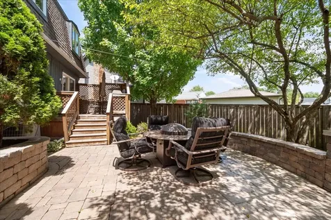 805 North West Holcomb Drive Mundelein IL 60060