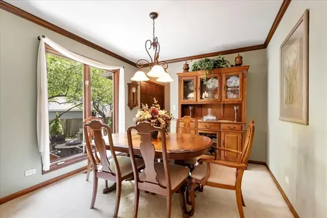 805 North West Holcomb Drive Mundelein IL 60060