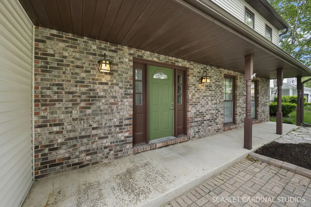 907 Secretariat Drive Naperville IL 60540
