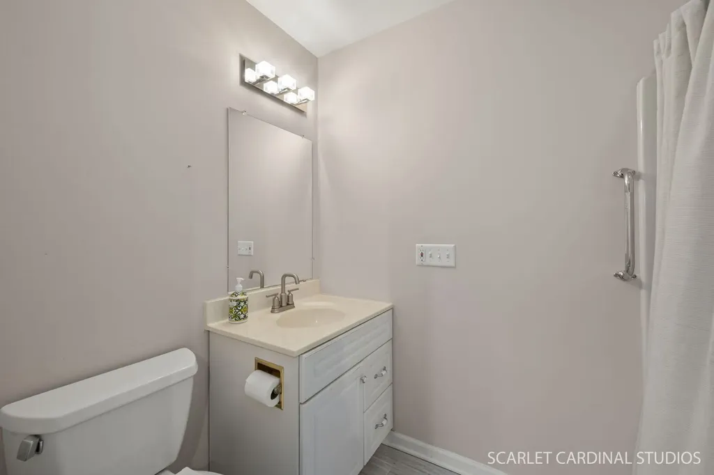907 Secretariat Drive Naperville IL 60540