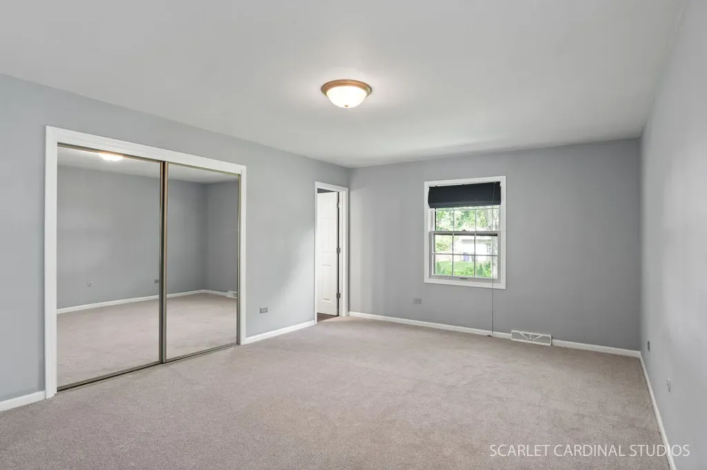907 Secretariat Drive Naperville IL 60540