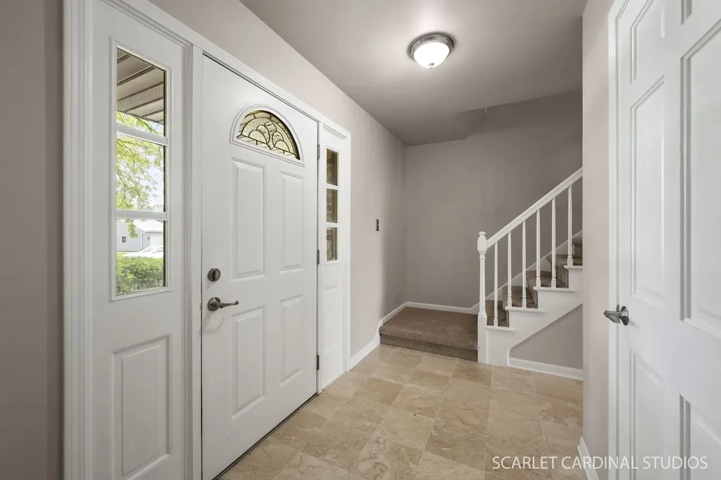 907 Secretariat Drive Naperville IL 60540