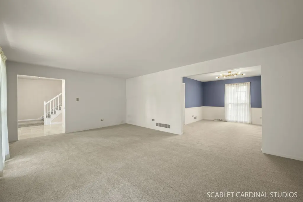 907 Secretariat Drive Naperville IL 60540