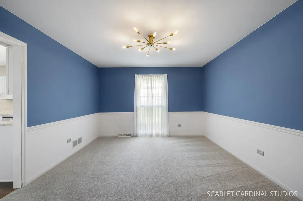 907 Secretariat Drive Naperville IL 60540
