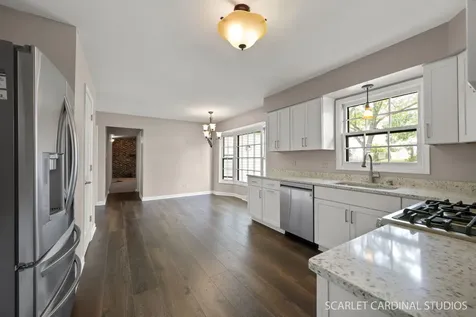 907 Secretariat Drive Naperville IL 60540