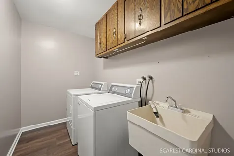 907 Secretariat Drive Naperville IL 60540