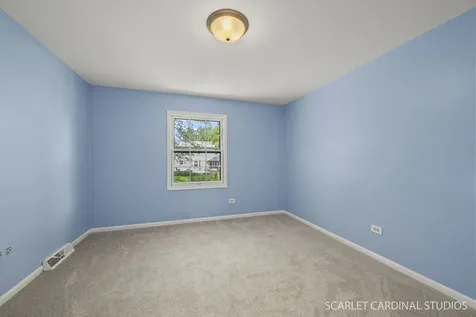 907 Secretariat Drive Naperville IL 60540