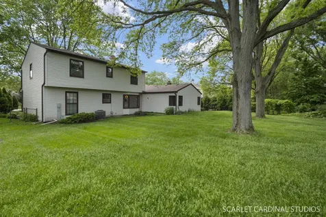 907 Secretariat Drive Naperville IL 60540