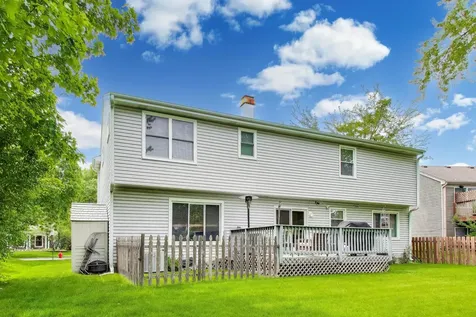 2115 Hitching Post Lane Schaumburg IL 60194