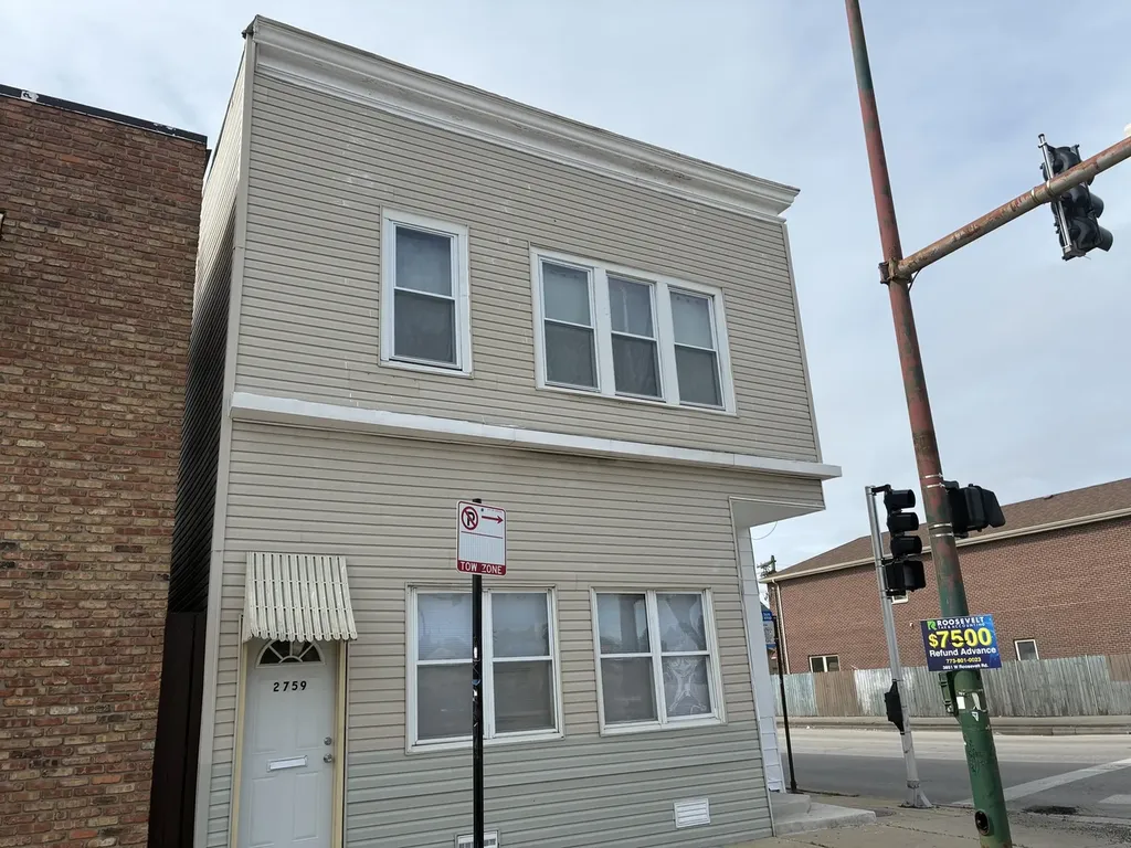 2759 West 38th Street Chicago IL 60632