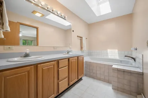 40W923 Mulhern Road Elburn IL 60119