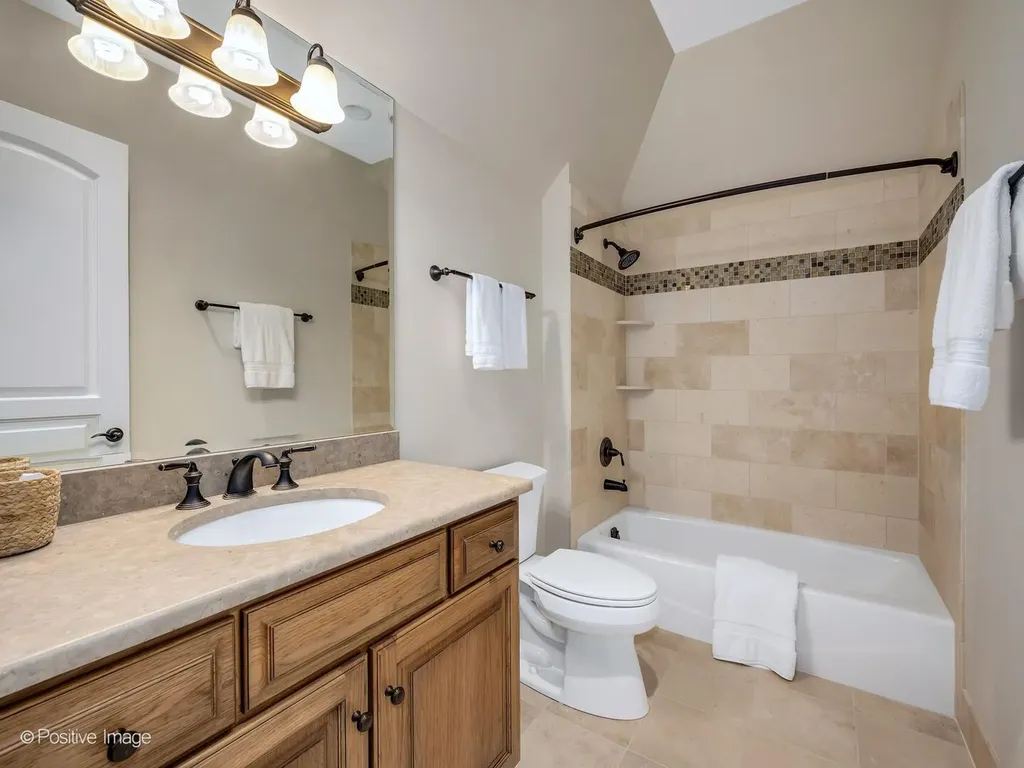 431 Woodland Park Court Hinsdale IL 60521