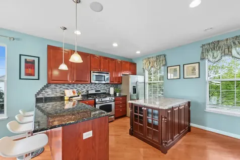 1009 Alberta Road Elgin IL 60124