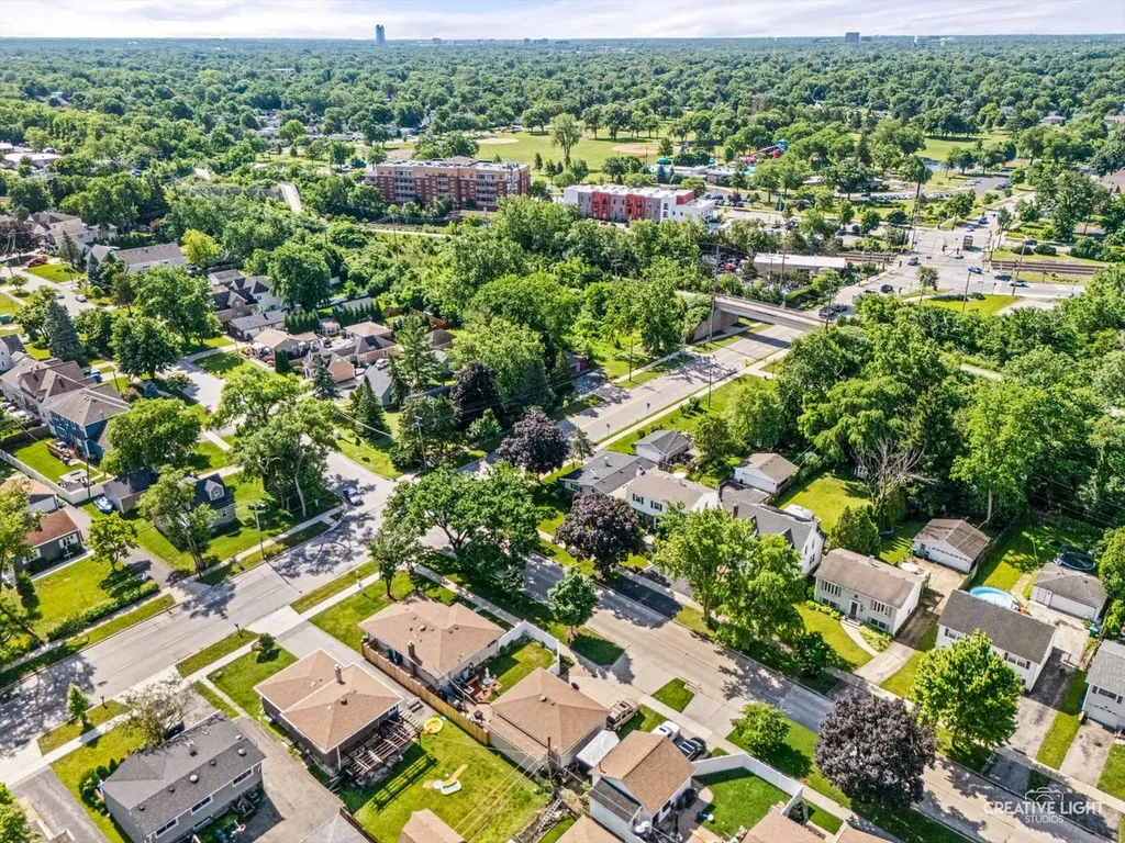 356 East Prairie Avenue Lombard IL 60148