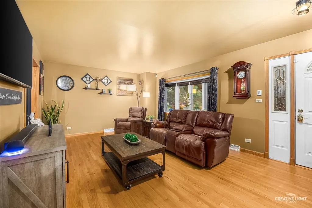 356 East Prairie Avenue Lombard IL 60148