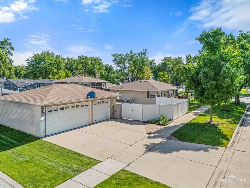 356 East Prairie Avenue Lombard IL 60148